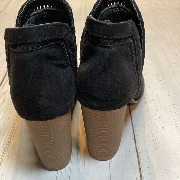 Fergalicious women’s black micro suede slip on booties/boots size 6 - Picture 3 of 12